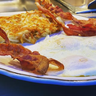 #5 Bacon or Sausage & Eggs