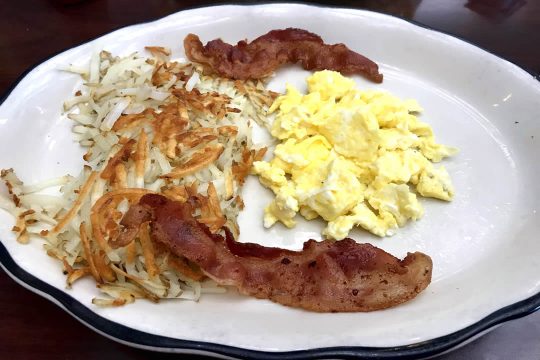 Restaurant Temecula - 2 eggs breakfast